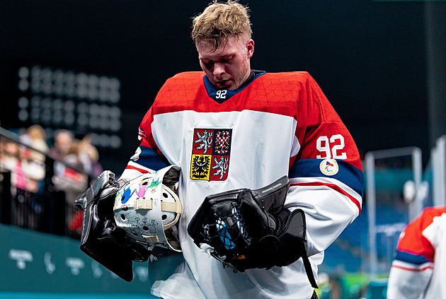 Z útoku se přemístil do brány, zavedl specifický posed. Teď je Sedláček oporou