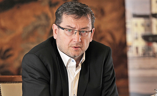 Nerezignuji, prohlásil karvinský primátor Wolf. Vinu ve fotbalové aféře odmítá