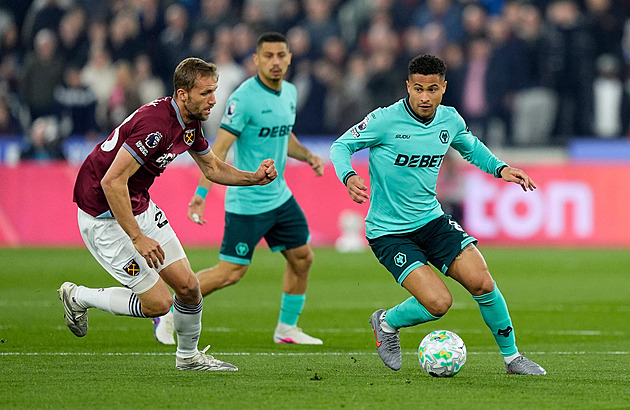 ONLINE: Záchranářský souboj v Anglii. West Ham hostí Wolves, hrají Souček i Krejčí