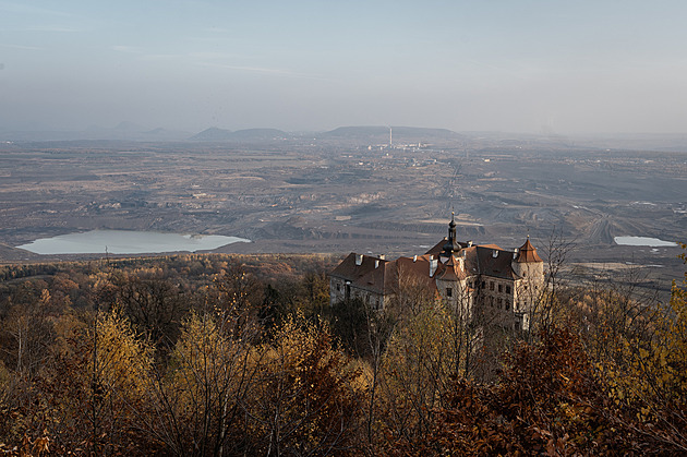 Kráčet novou přírodou, vidět rozebírání obra. Těžaři otevřou stezku lomem ČSA