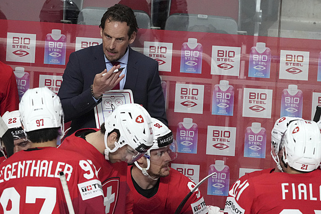 Covidový skandál vyvolal ve švýcarském nároďáku rozepře. Josi žádá koučův návrat