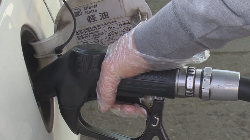 Paliva v Česku druhý týden po sobě zlevňovala. Podívejte se, kde natankujete nejvýhodněji