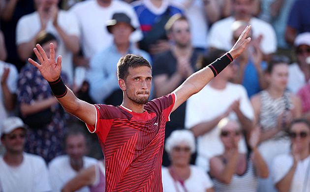 Kopřiva na Roland Garros zvládl drama, uspěla i Siniaková. Nosková vypadla