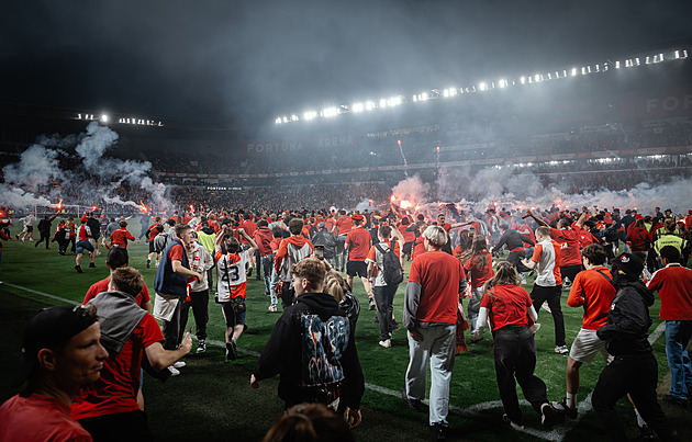 Slavia po událostech v derby posiluje bezpečnost, přichází bývalí elitní policisté
